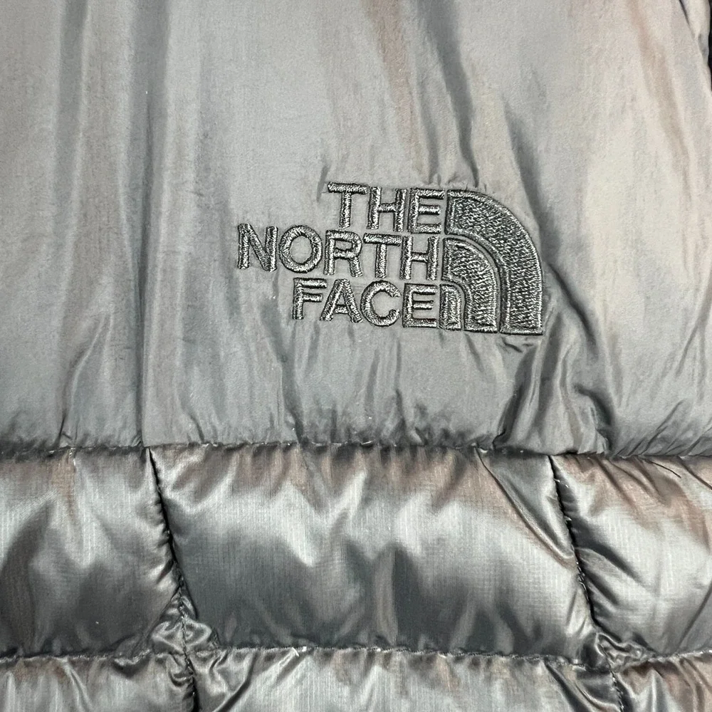 The North Face Mens Ravenswood 550 Down Puffer Vest Large Black Full Zip Classic